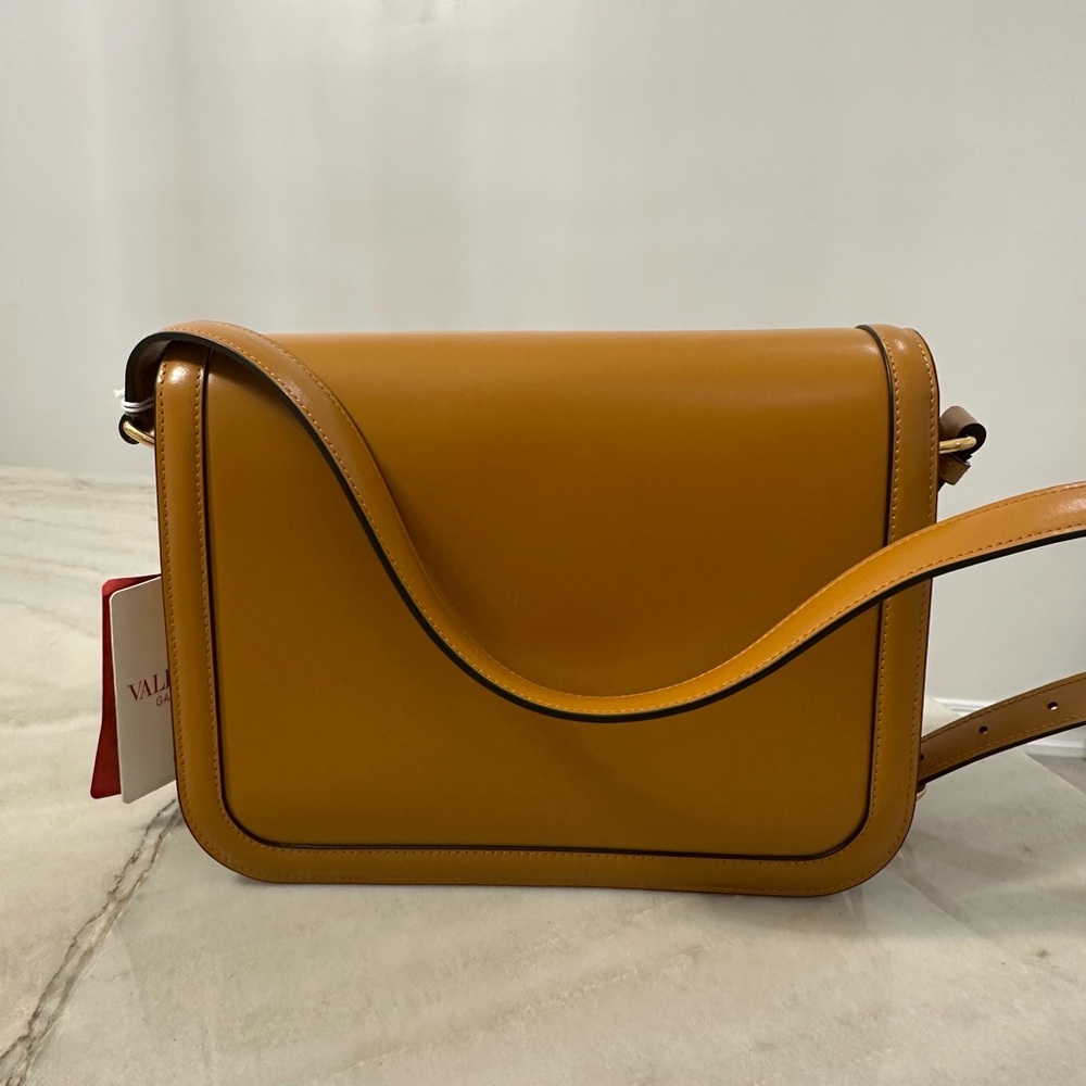 Valentino Garavani 9to5 Calfskin shoulder bag - Picture 3 of 5